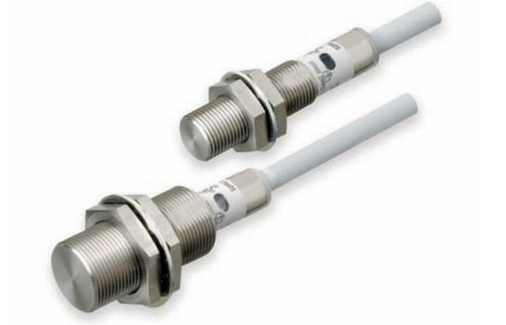 接近开关E2EG-X5MB1-M1接点形式：DPDT
